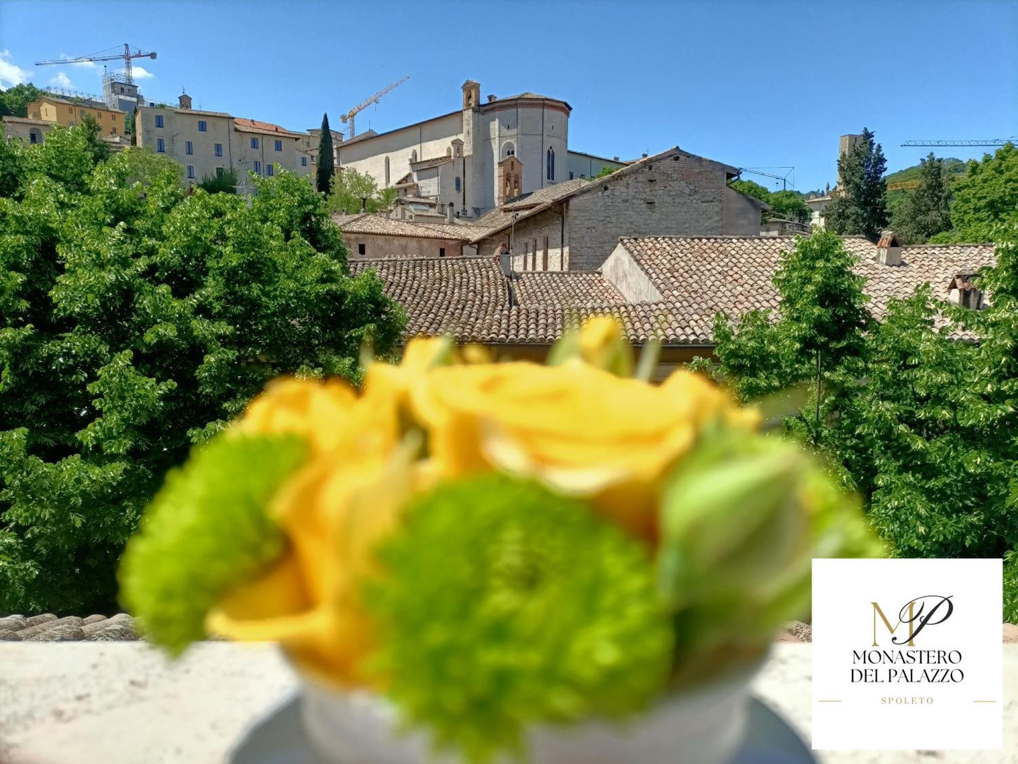 Monastero Del Palazzo Casa Vacanze Spoleto Ngoại thất bức ảnh
